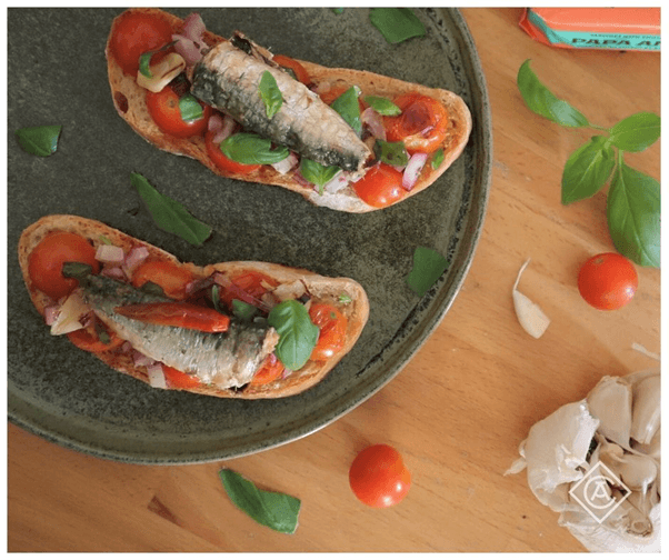 Bruschetta su aštriomis sardinėmis